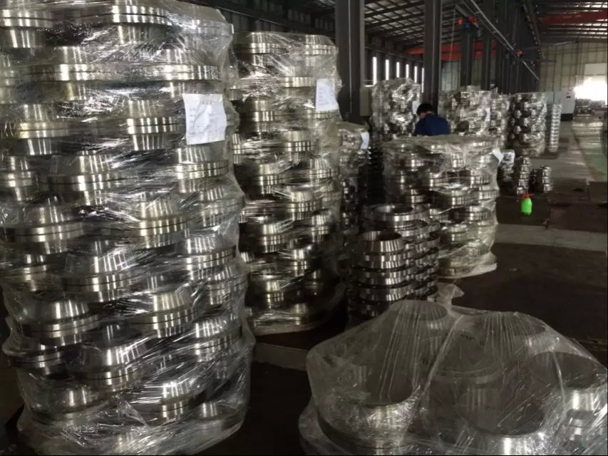 碳鋼法蘭它作為法蘭類型中的一種，具有什么特點(diǎn)呢？